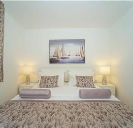 6 Bedroom Beachfront Villa with Heated Pool near Vela Luka on Korcula Island, Sleep 12